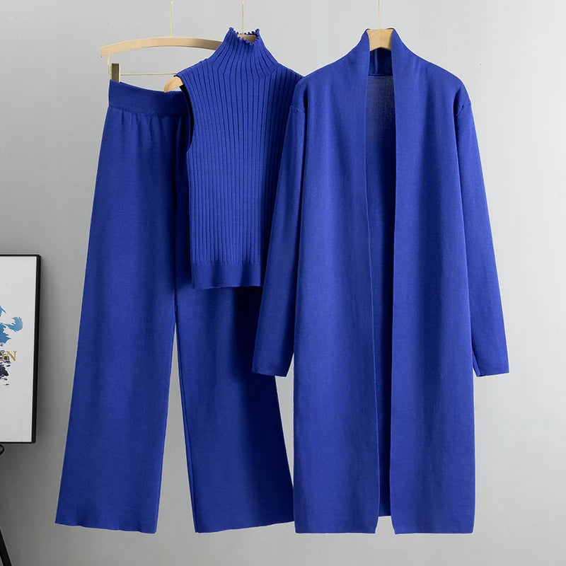 Effortless Elegance: Neutral Minimalist Knitwear Set for Everyday Comfort"
