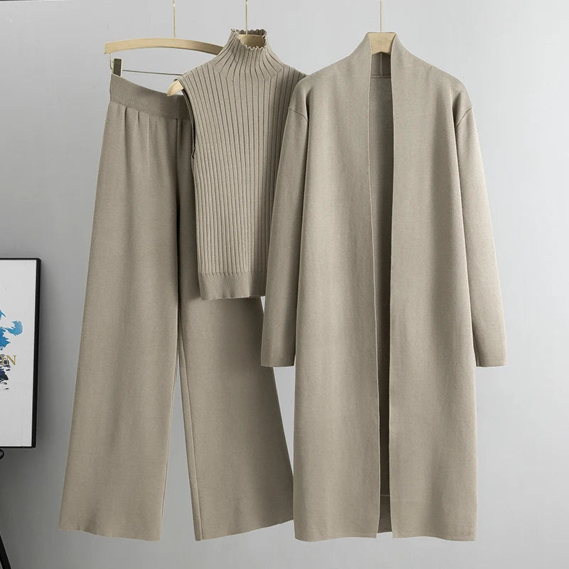 Effortless Elegance: Neutral Minimalist Knitwear Set for Everyday Comfort"